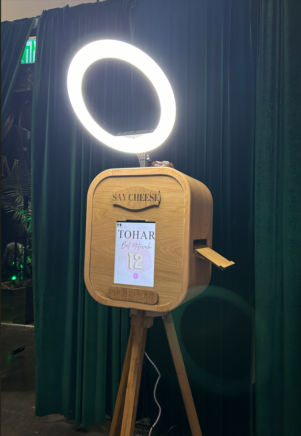 עמדת סלפי מגנטים