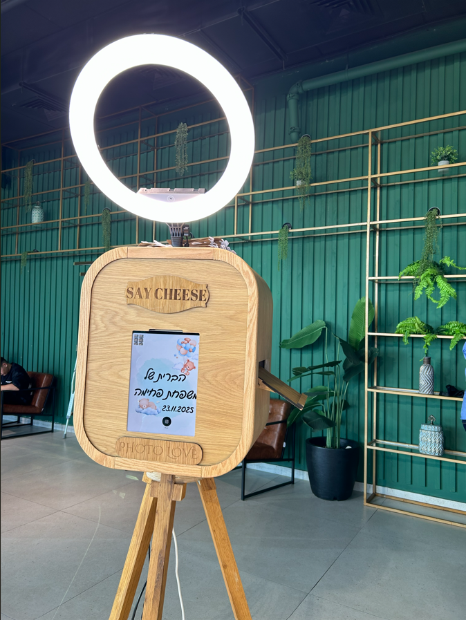 עמדת סלפי מגנטים