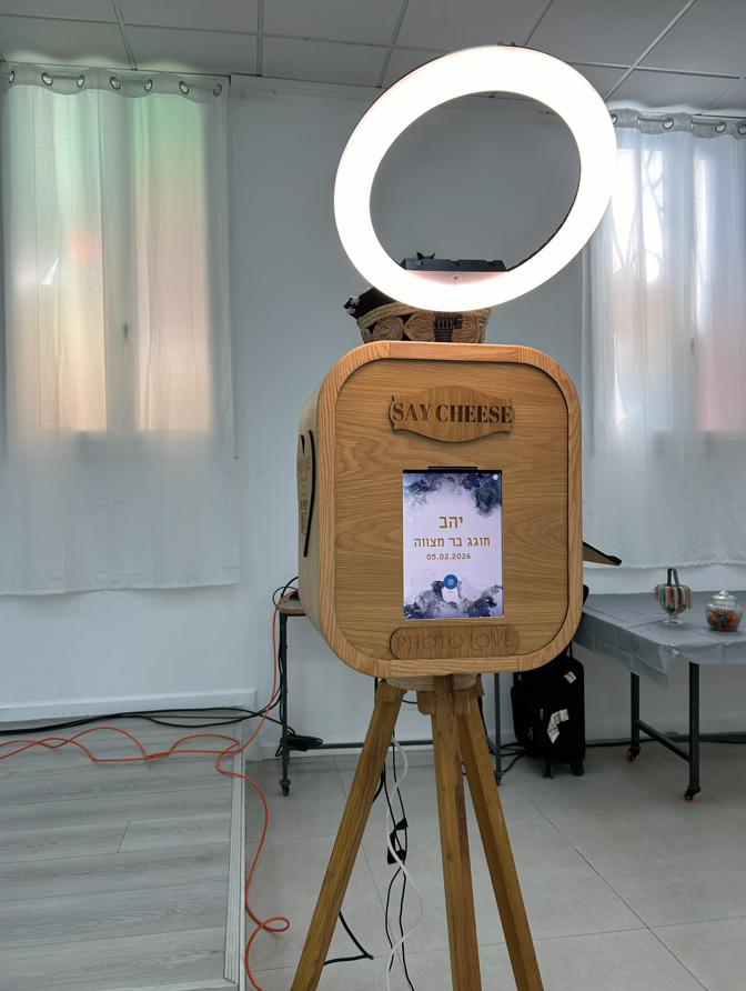 עמדת סלפי מגנטים